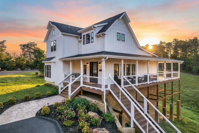 New Secluded Farmhouse Cabin With Games & HotTub