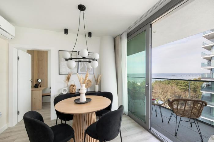 Wave SeaView Apartments by Solarento