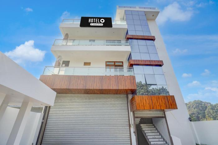 Hotel O Chandrika Devi Crossway Lucknow