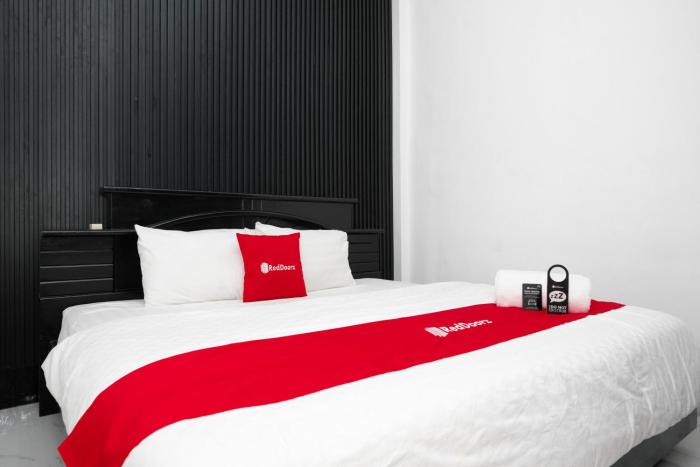 RedDoorz near RSUD dr Soewandhie 2