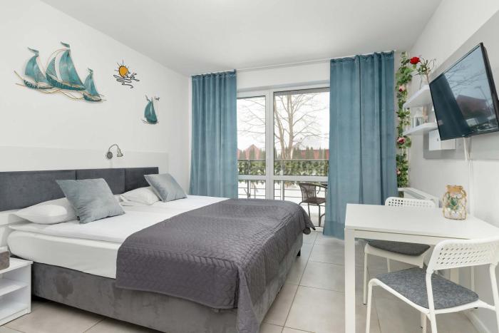 Przytulne Studio Trójka pod Żaglami w Jastrzębiej Górze z Tarasem by Noclegi Renters