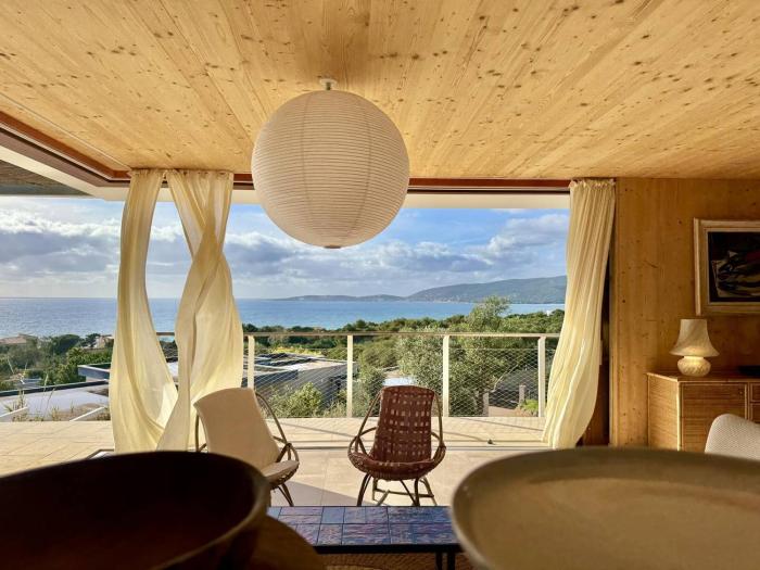 Villa darchitecte à Abbartello, vue mer et accès plage