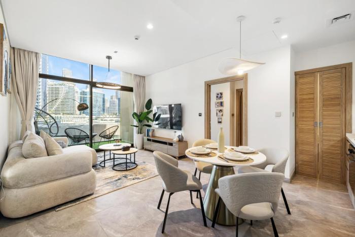 Stylish 1BR Apartment Peninsula One Business Bay