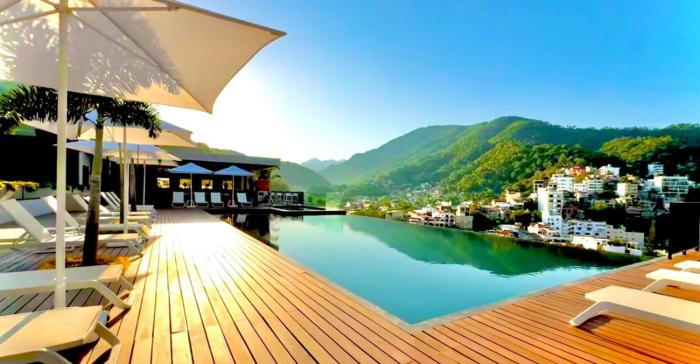 Casa Maya, 1 BR Oasis in Romantic Zone