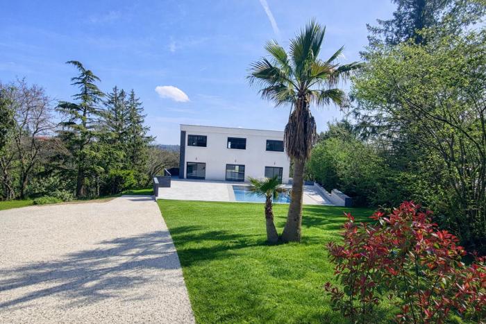 LOasis- Villa dexception, parenthèse calme près de Lyon