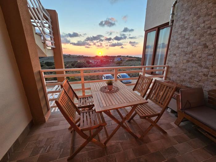 Lido Sardo Apartment