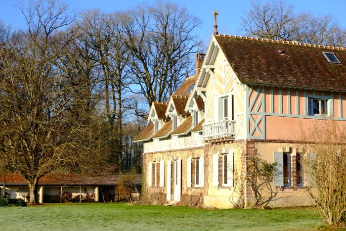 Grand refuge de campagne Piscine Forêt et Etang privé