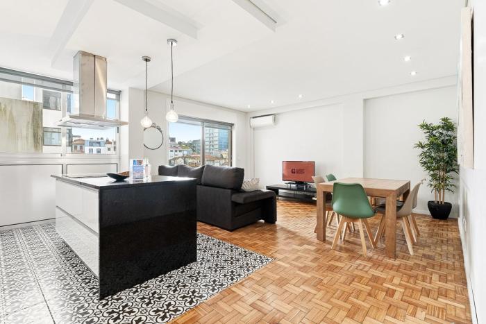 GuestReady - Jupiters Moon