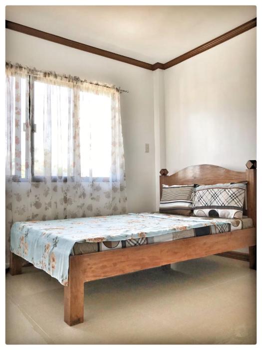 Amparo Residence, Mayon Room