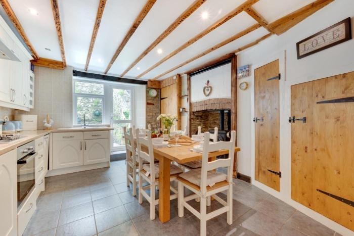 4 Bed in Braunton oc-tempra