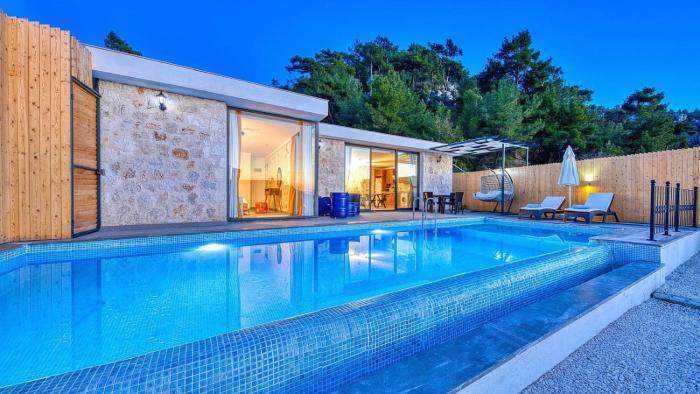 İslamlar 1 bedroom secluded villa with private pool hot tub