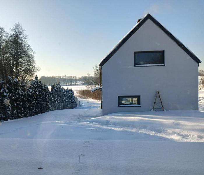 Domki w Dolinie OSTOJA I, Ferie Zimowe w Domkach z Kominkiem