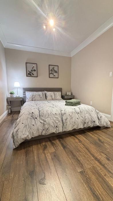 Chic suite close to UBC