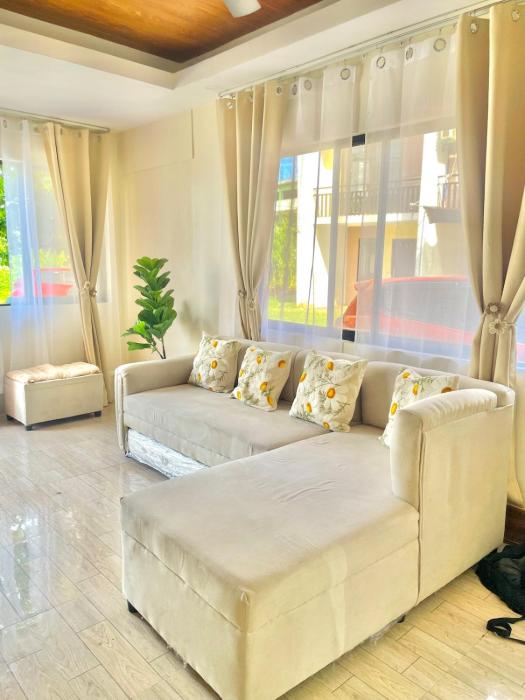 Modern 2BR Bungalow Near CCLEX Free Parking