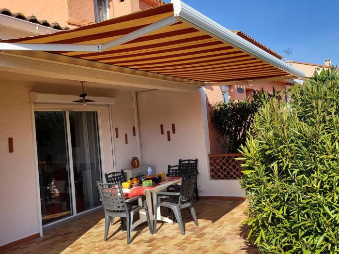 Villa plain-pied 3 chambres, terrasses à Canet-en-Roussillon - FR-1-696-80