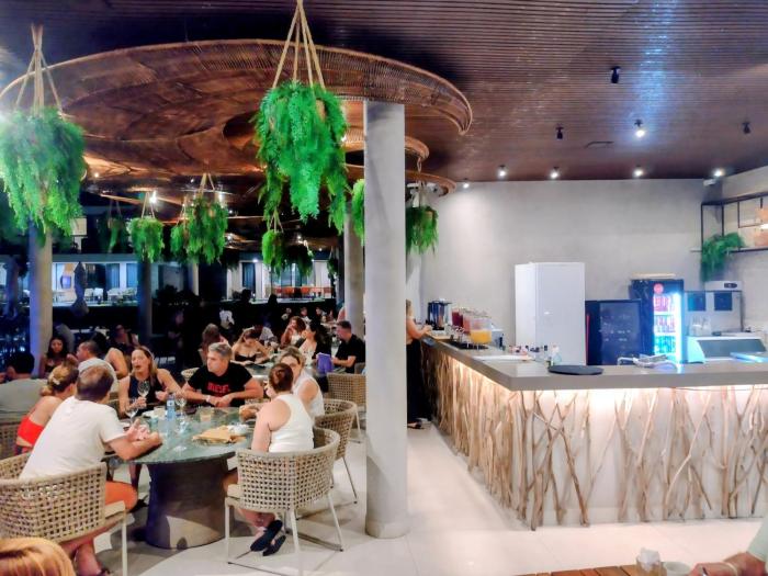 Resort Beira Mar, Flat Praia de Muro Alto, Porto de Galinhas -PE, Brasil