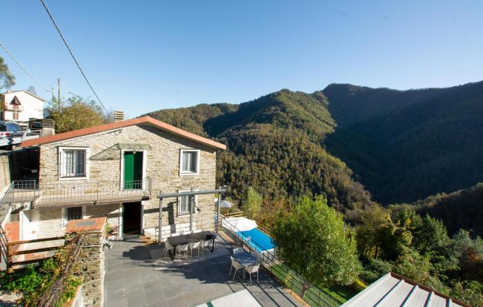 4 Bedroom Stunning Home In Tribogna