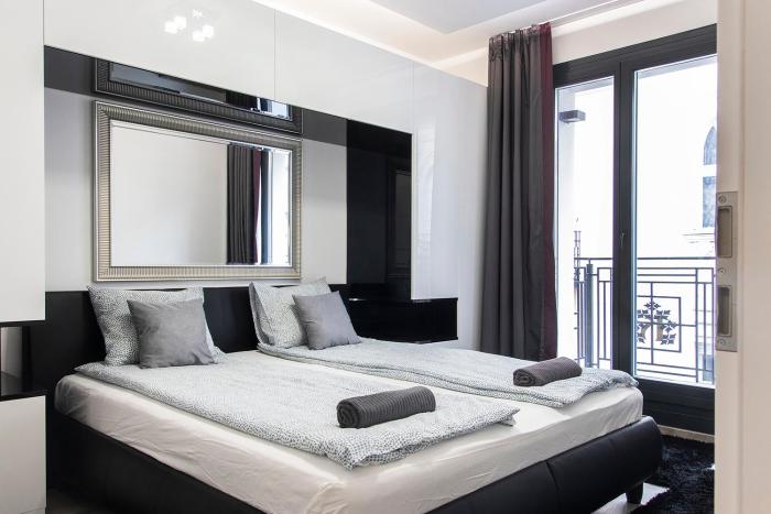 Luxe Central Apartments