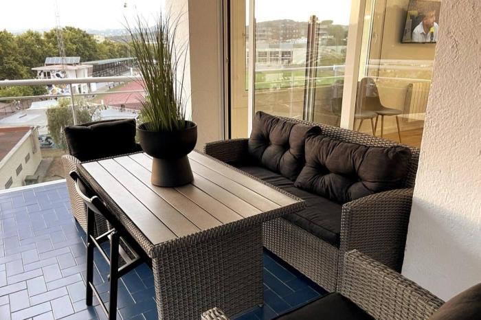 Lux 3-Bedroom Apartment In The Center