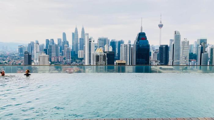 Regalia skypool8
