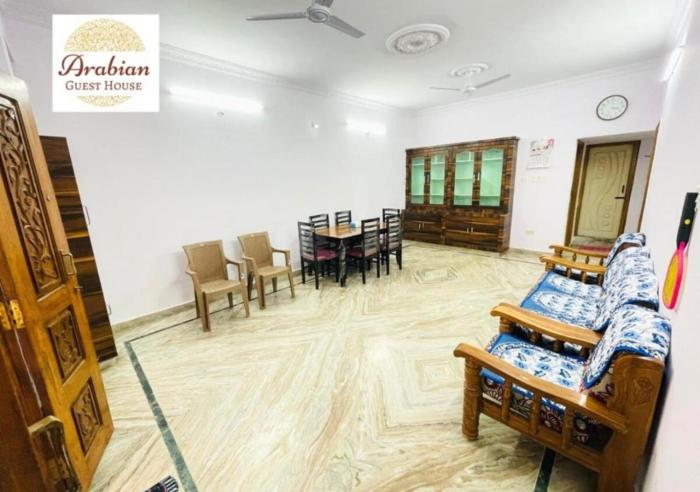 Spacious 3BHK Guest House in Santosh Nagar