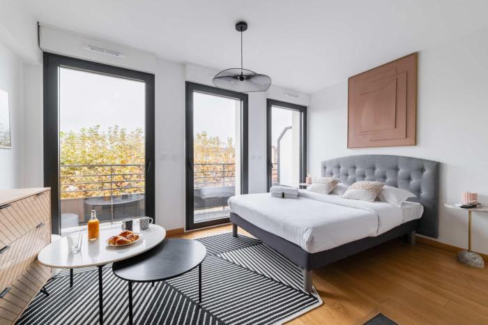 Studio lumineux avec terrasse Courbevoie - 2P