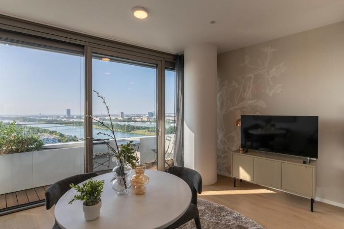 josefs home l Über den Wolken l Danube Flats 03