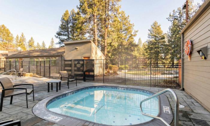 1BR Condo near Mt Bachelor with Resort Amenities