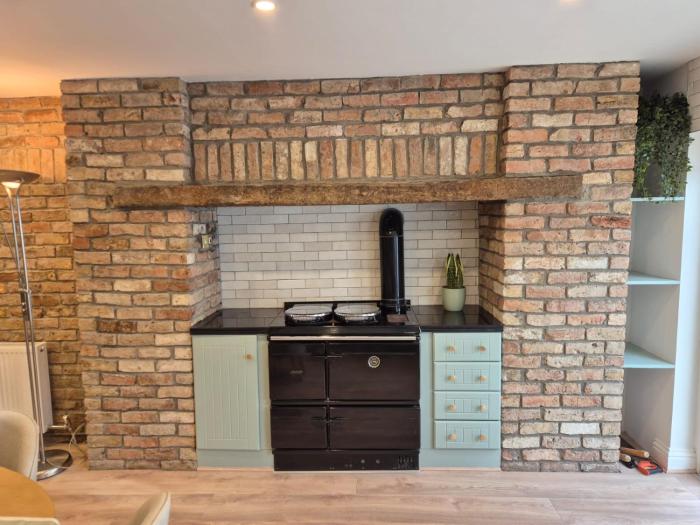 Luxurious mews in central location