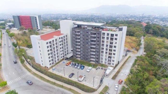 Apartment in Colonia Escalón with pool and gym