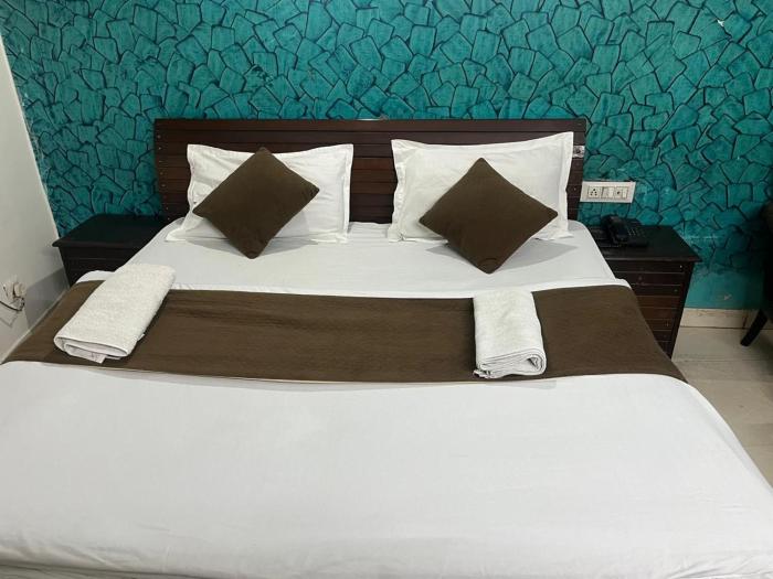 Hotel sharda holiday inn