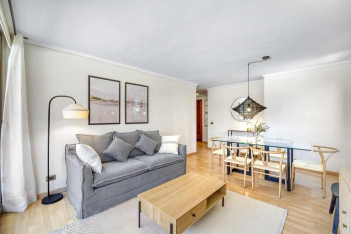 Modern apartment in Las Condes near Parque Arauco
