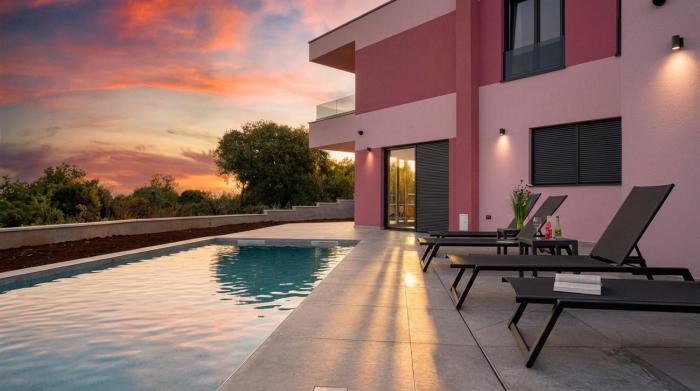 Relaxing Villa Giardin