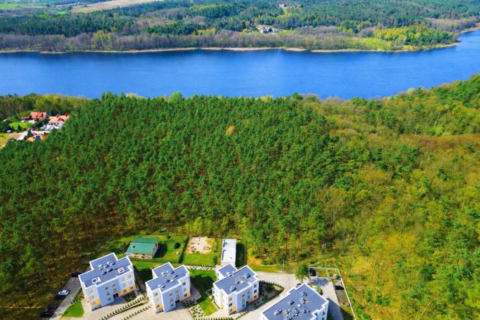 FoRest Longinówka - las, jezioro, parking, Netflix i Prime, TV55"