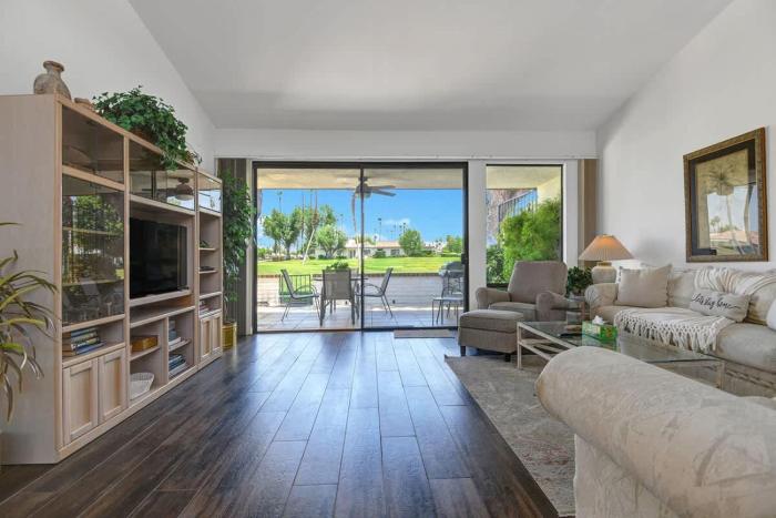 RP127 - Sunny Stay at Rancho Las Palmas