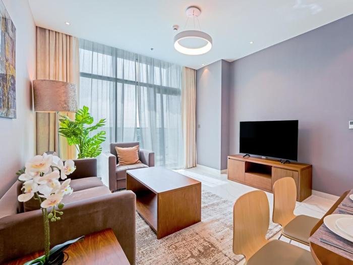 Modern 1-Bedroom Apartment in Sepcoo Residence-1105