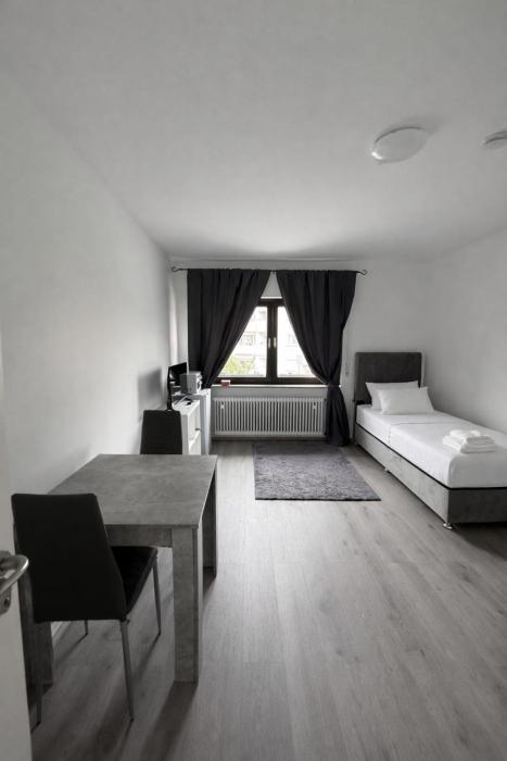 Kelsterbach Airport apartments