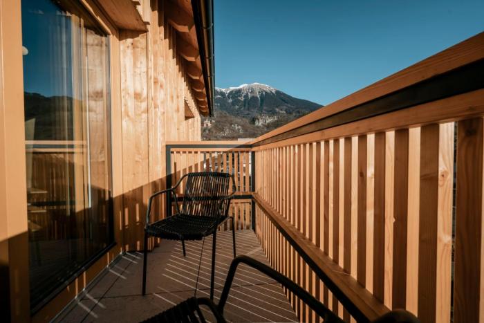 Trivrh Outdoor Hotel