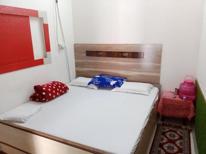 OP krishna homestay