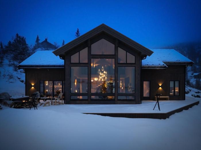 FJELLRO Private Alpine Lodge Høgevarde