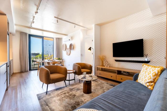 Ocean Views, Perfect Location, Communal Pool & Gym - Eleve 602 Sea Point Apt