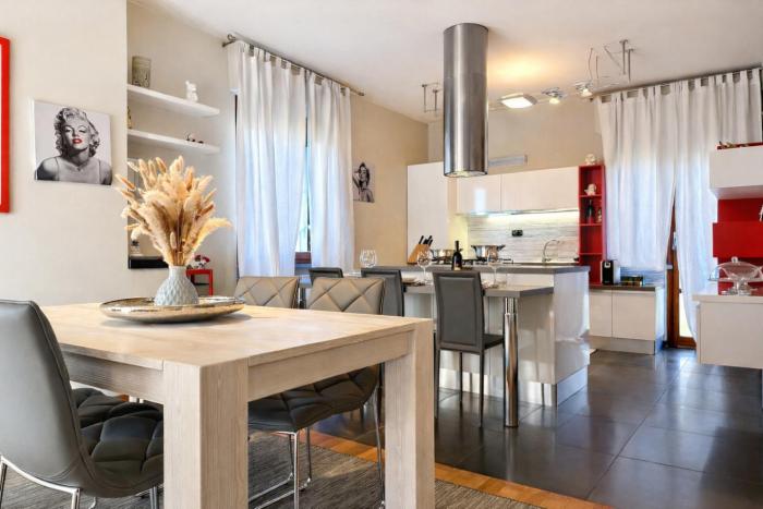 Arezzo - La Rondine 2 Bedrooms and Parking