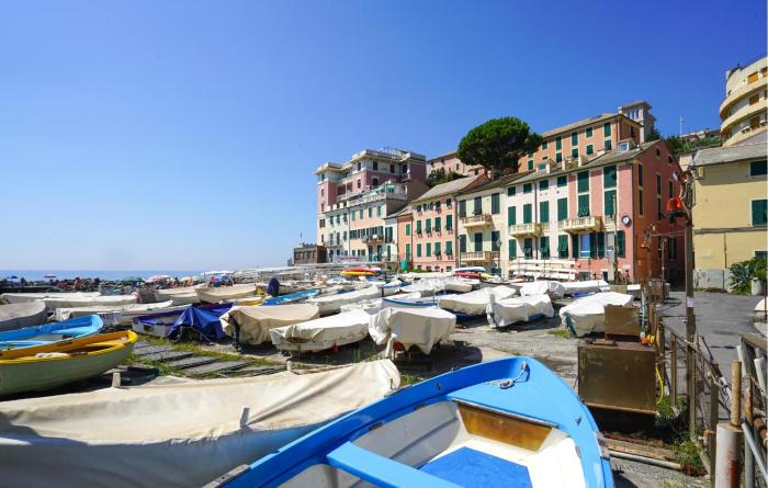 Gorgeous Apartment In Genova With Wifi