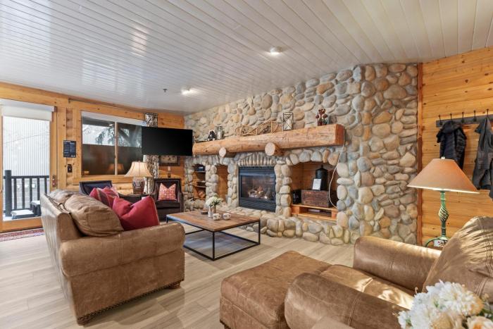 Abode at Black Bear 252
