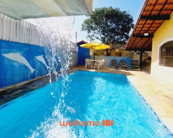 Casa Ampla em Itanhaem Com Piscina a 900m da Praia