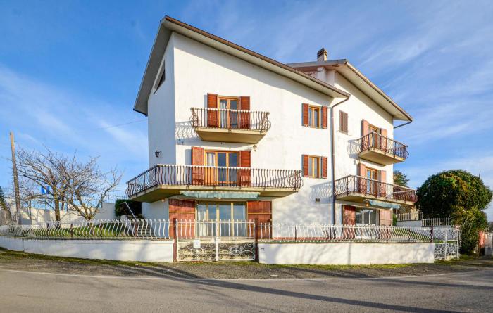 6 Bedroom Stunning Home In Monticello Amiata