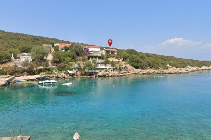Apartments by the sea Cove Zarace - Gdinj, Hvar - 25037