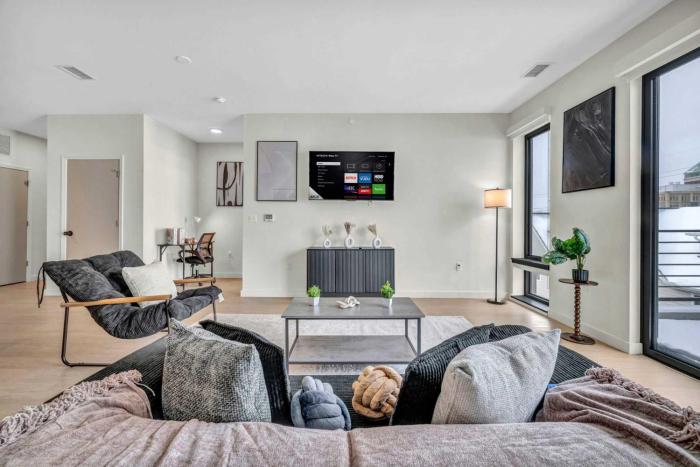 Clev Clinic CWRU Balcony Gym Parking