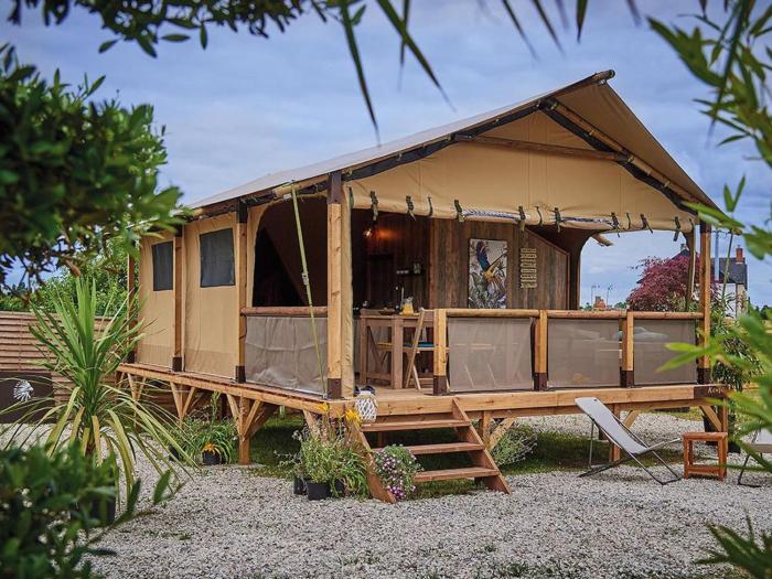 Cabane 34m² avec terrasse sur pilotis, 2 chambres, cuisine équipée - API-1-52-1497