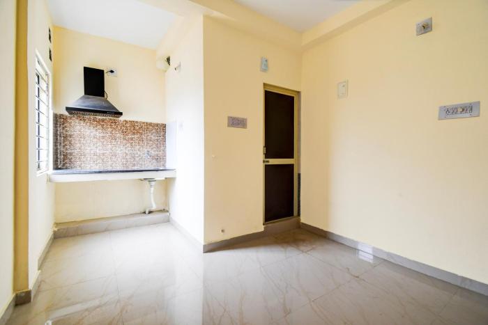 Hotel O by OYO Devika Residency